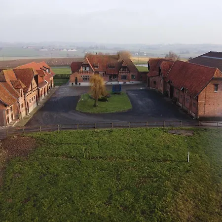 With Hills In Comines-warneton, Cleaning Included Holiday home *