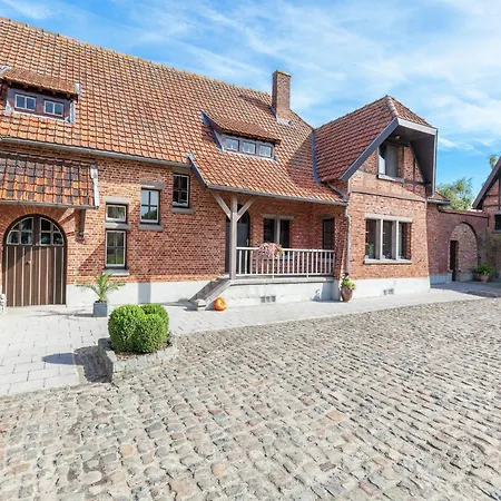 Holiday home Family Farmhouse, Ploegsteert, Cleaning Included