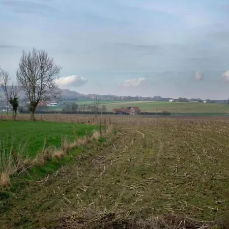 With Hills In Comines-warneton, Cleaning Included Holiday home Ploegsteert
